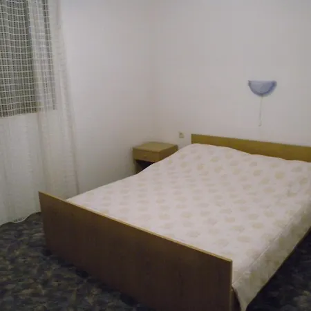 Διαμέρισμα 15 Lopar